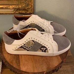 NWT Steve Madden 9.5 Annita lace up sneaker